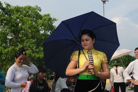 Những bóng hồng miền Tây Bắc