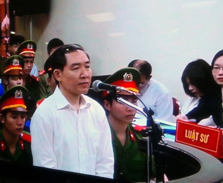 Luận bàn tiếp về “công lý được thực thi” qua vụ Dương Chí Dũng - 1 Bị cáo Dương Chí Dũng tại phiên tòa phúc thẩm