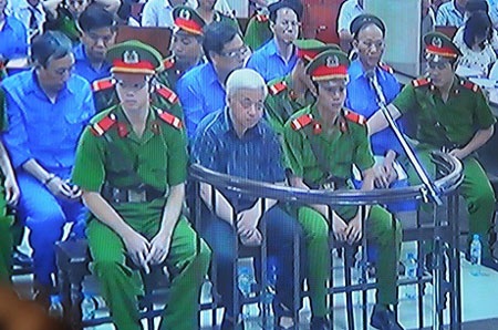Nhìn vào cán cân Công lý qua vụ xử “bầu” Kiên - 1 Nhìn vào cán cân Công lý qua vụ xử “bầu” Kiên