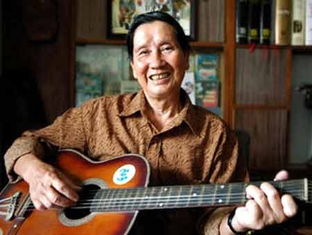 Nhạc sĩ Phạm Tuyên