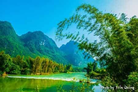 Sắc thu Đạm Thủy