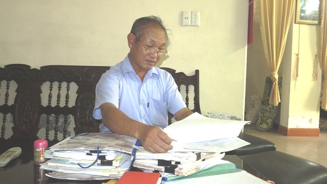 Những năm tháng đi đòi công lý, ông Ý gặp rất nhiều khó khăn, trắc trở.