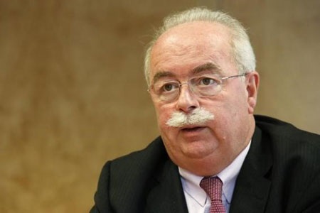 Tài xế xe cào tuyết say xỉn đâm vào máy bay chở CEO Total - 1 CEO Christophe de
Margerie của Total đã tử nạn sáng 21/10