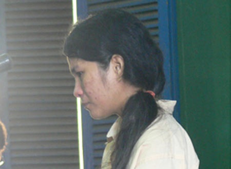 Lovelyn bật khóc trước vành móng ngựa.