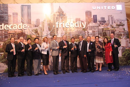 United Airlines và mối quan hệ Việt - Mỹ - 1 United Airlines và mối quan hệ Việt - Mỹ
