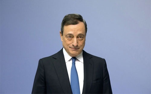 ECB tung 1,3 nghìn tỷ USD chống giảm phát - 1 Chủ tịch Ngân hàng Trung ương châu Âu (ECB) Mario Draghi - Ảnh: Bloomberg.