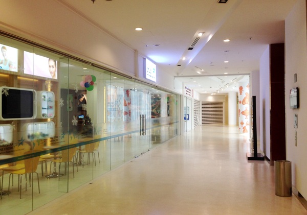 Long lanh hoang lạnh: 'Điểm chết' giấc mơ ăn chơi xa xỉ