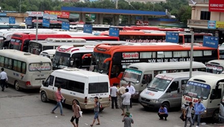 Giảm cước vận tải: Đề xuất ngành thuế vào cuộc - 1 Nhiều DN vận tải vẫn chây ì giảm giá cước sau khi giá xăng dầu liên tiếp giảm. Ảnh minh họa