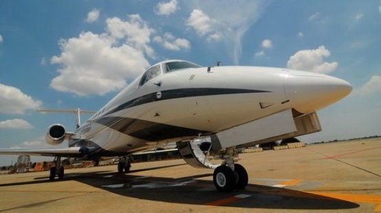 Bầu Đức bán máy bay cũ lại cho Công ty Quản lý bay Việt Nam - 2 Chiếc phản lực Legacy 600 mà bầu Đức mới tậu trị giá hơn 27 triệu USD