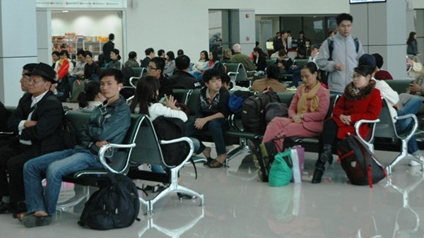 Sân bay - chuyển nhượng thế nào? - 2 Sảnh E nhà ga T1 sân bay Nội Bài có thể sẽ được nhượng quyền khai thác cho VietJet. Ảnh: Sỹ Lực.
