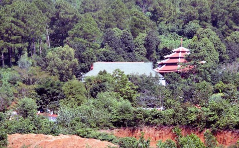 Một góc biệt phủ của đại gia vàng trong rừng đặc dụng Hải Vân