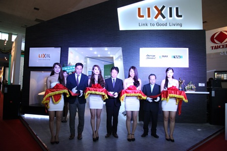 Nhiều vật liệu “xanh” tại Triển lãm Vietbuild 2015 - 1 Nhiều vật liệu “xanh” tại Triển lãm Vietbuil 2015
