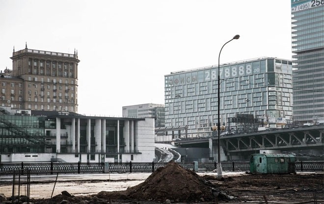 Tuy vậy, số xe sang và các doanh nhân nước ngoài ở Moskva City cũng đang giảm xuống.