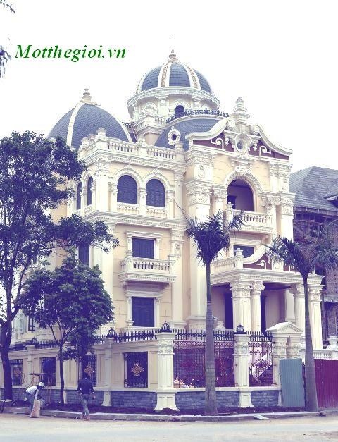 Lâu đài kiến trúc Pháp cổ gần 100 tỉ của đại gia đất Cảng - 1 Tòa lâu đài có 2 mặt tiền