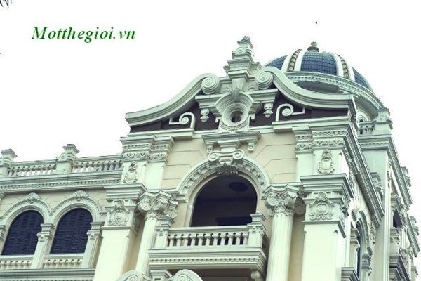 Lâu đài kiến trúc Pháp cổ gần 100 tỉ của đại gia đất Cảng - 3 Các chi tiết cầu kỳ