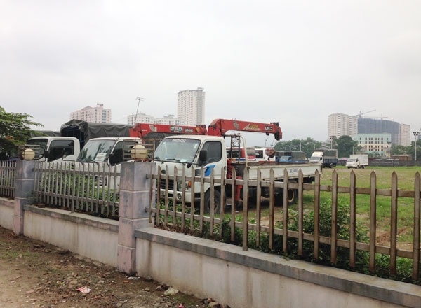 Đất vàng ám ảnh: Dự án dở dang, hai sếp lớn đi tù - 5 Một phần dự án trở thành bãi trông xe