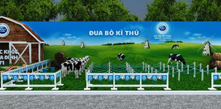 “Nông trại Hà Lan” độc đáo trong chai sữa khổng lồ tại TP.HCM - 2 Khu vực trò chơi Đua bò kì thú…