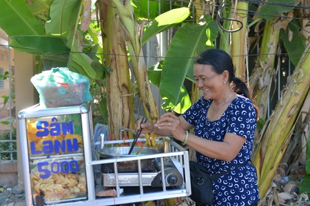 Nhân rộng mô hình tiết kiệm nhóm tại Vĩnh Long - 1 Nhân rộng mô hình tiết kiệm nhóm tại Vĩnh Long