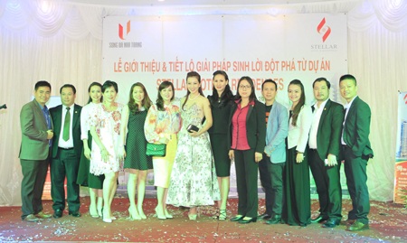 Bắt gặp Á hậu quý bà thế giới Nguyễn Thu Hương đi mua căn hộ tại Nha Trang. - 4 Bắt gặp Á hậu quý bà thế giới Nguyễn Thu Hương đi mua căn hộ tại Nha Trang.