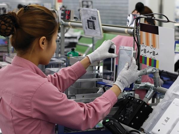 Một loạt dự án tỷ USD ngấp nghé vào Việt Nam - 1 Samsung đang cân nhắc kế hoạch tiếp tục rót vốn vào các dự án tại Việt Nam. Ảnh: Hà Thanh