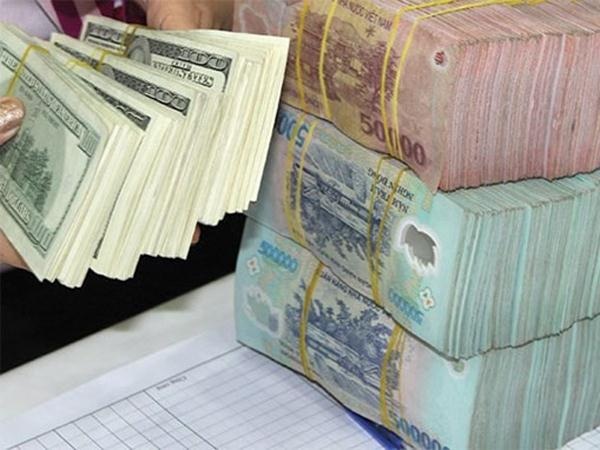 Bất thường tỷ giá: Do cầu thực hay do đầu cơ? - 1 Rõ ràng, đợt tăng giá này của USD có những diễn biến bất thường.