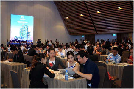93% số căn hộ có chủ trong đợt mở bán ưu tiên Gateway Thảo Điền - 4 Khách hàng tìm mua căn hộ có view nhìn ra sông Sài Gòn