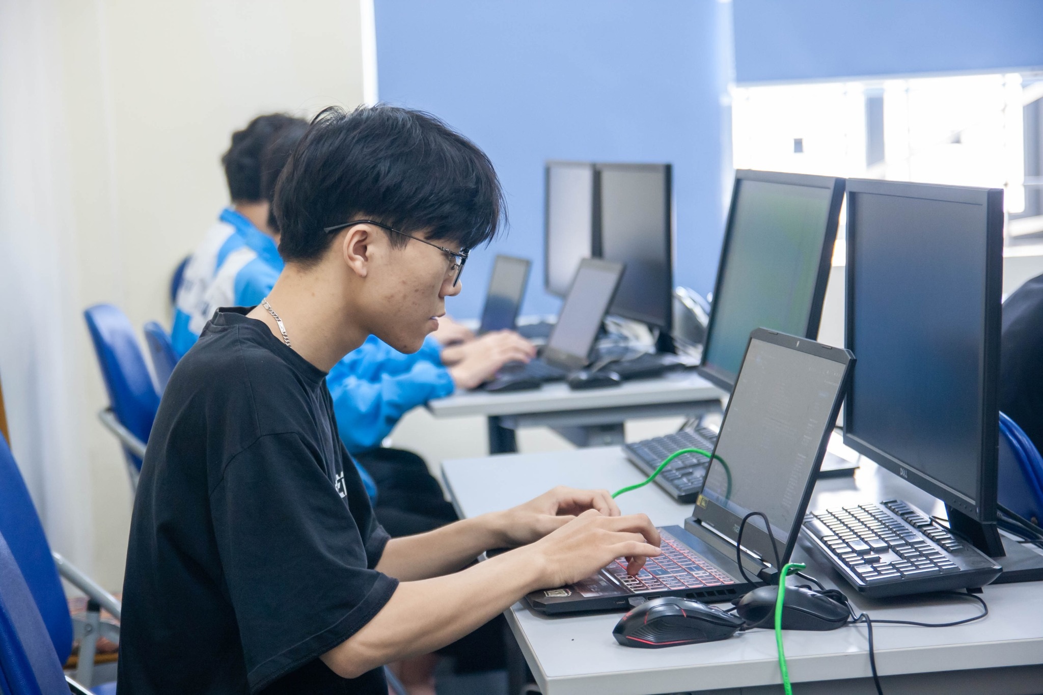 dansinh.dantri.com.vn