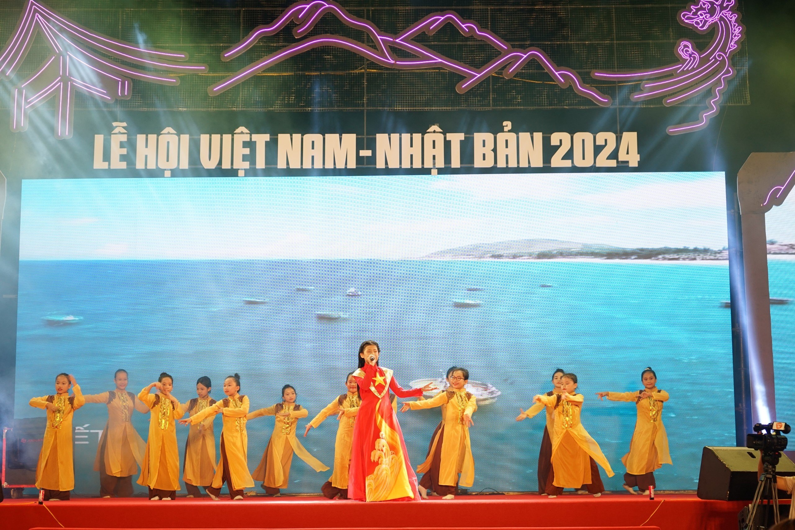 anh 3.jpg anh 3.jpg