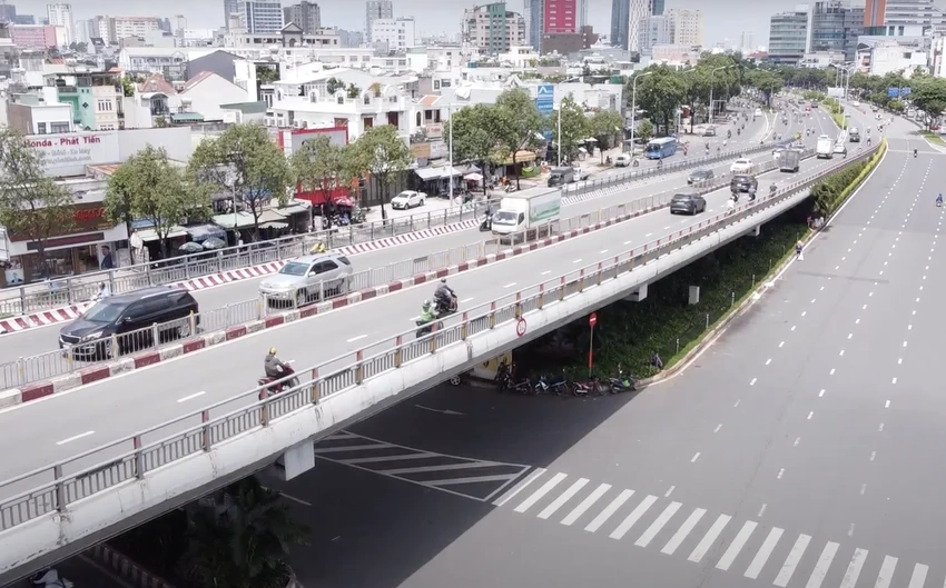 Xe tải trên 5 tấn có thể bị cấm lưu thông qua cầu vượt thép Thủ Đức - 1