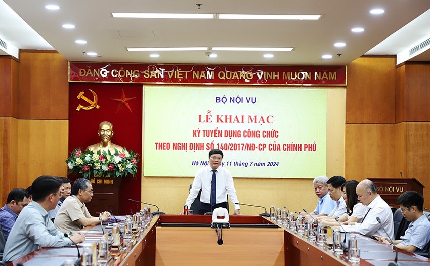 thu-truong-bo-noi-vu-truong-hai-long11-7-6218.jpg thu-truong-bo-noi-vu-truong-hai-long11-7-6218.jpg