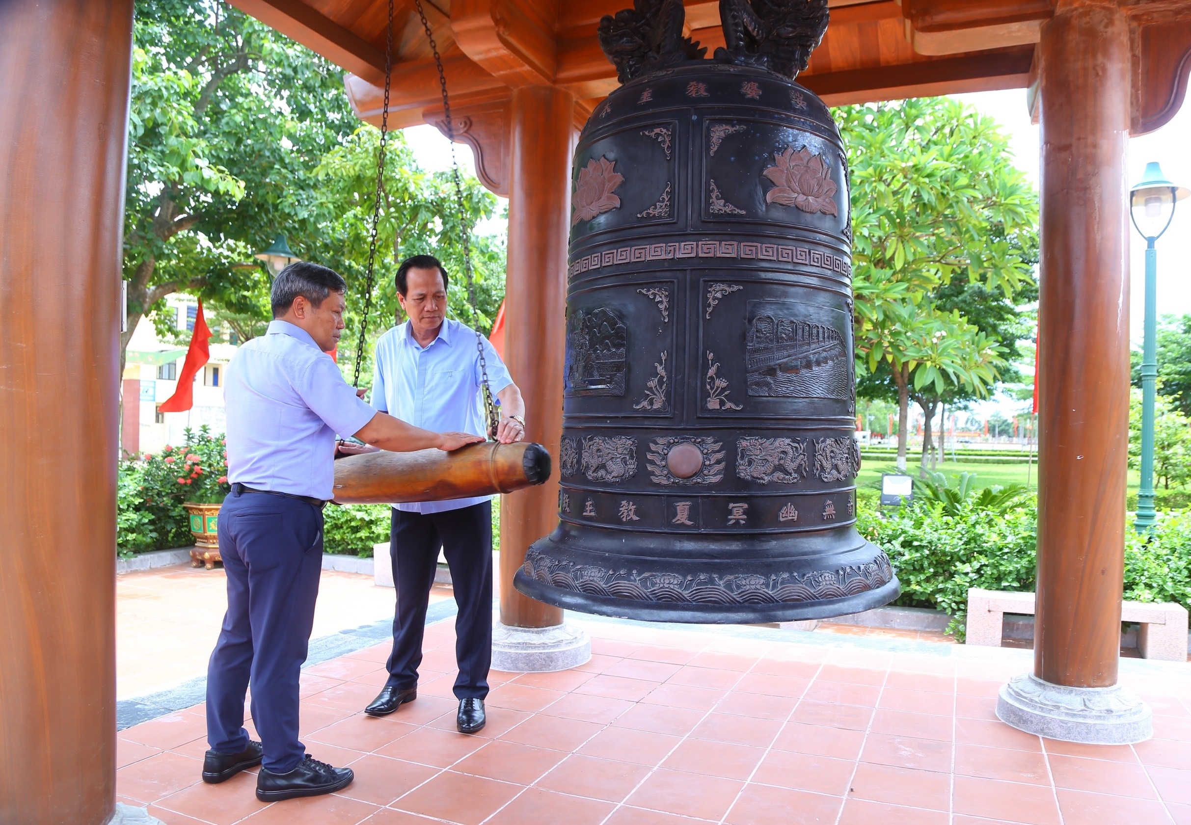 bo-truong-dao-ngoc-dung.jpg bo-truong-dao-ngoc-dung.jpg