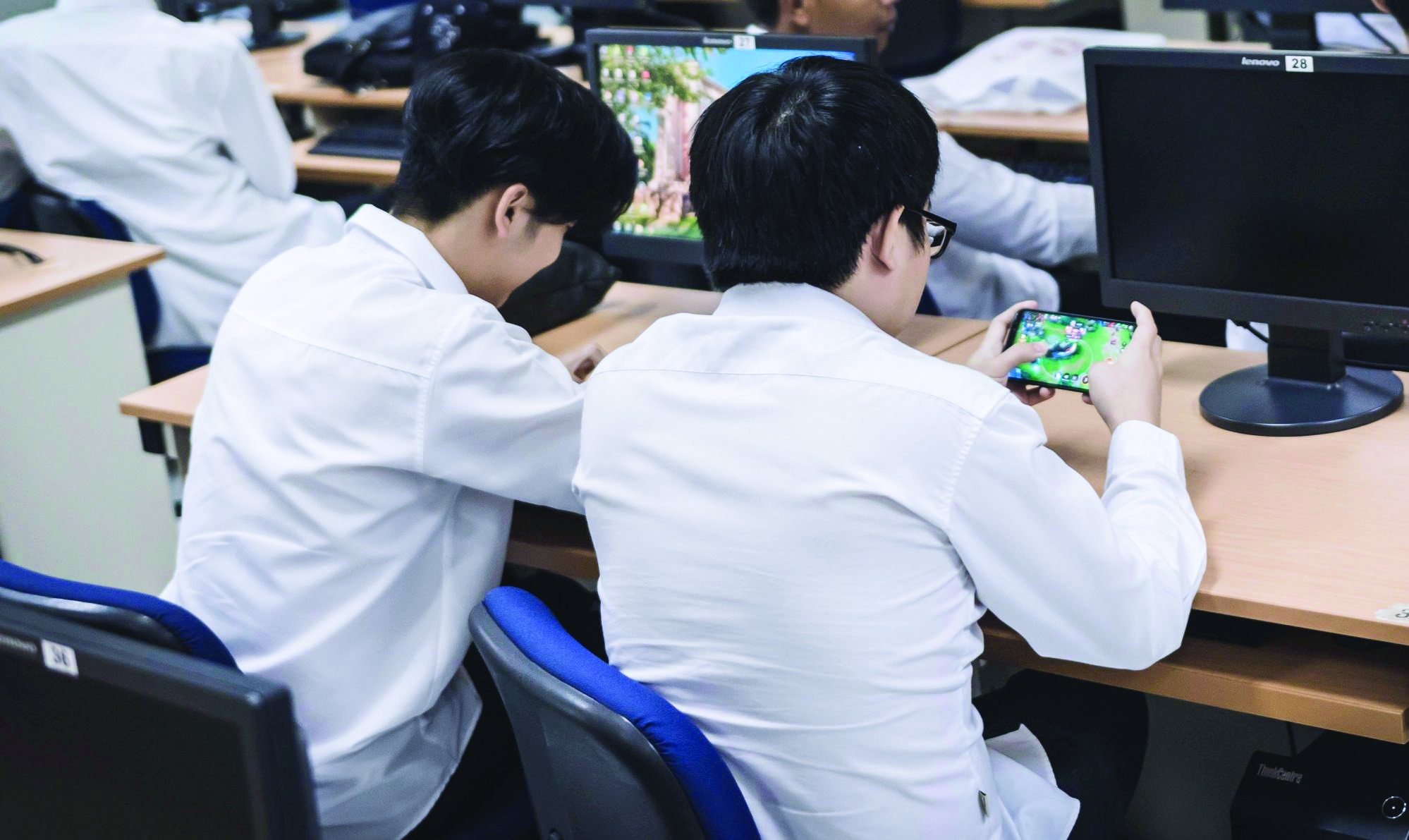 thu-dien-thoai-2.jpg thu-dien-thoai-2.jpg