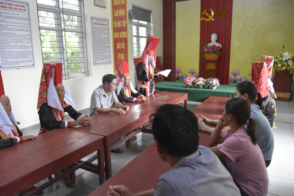 anh PC mua ban nguoi QN_ky3_DSinh.jpg anh PC mua ban nguoi QN_ky3_DSinh.jpg