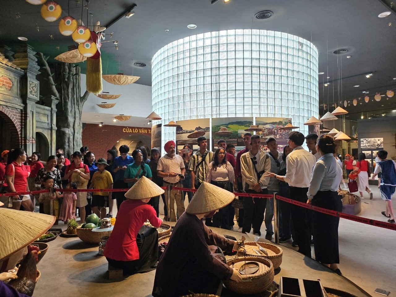 Bao tang than.jpg Bao tang than.jpg