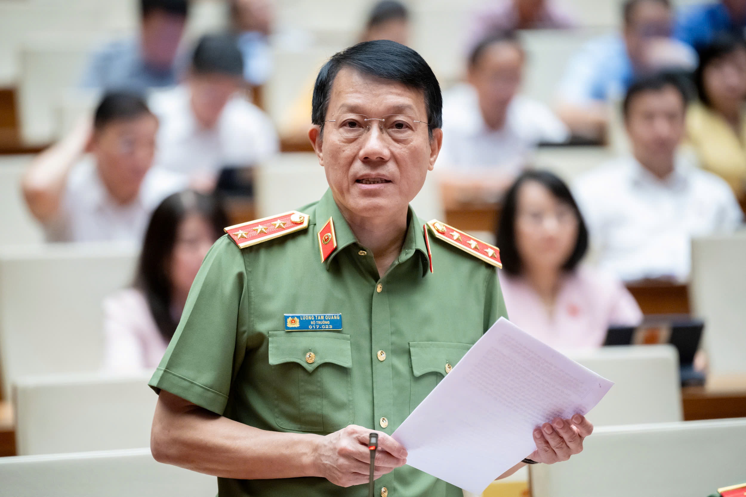 Bộ trưởng Lương Tam Quang.jpg Bộ trưởng Lương Tam Quang.jpg