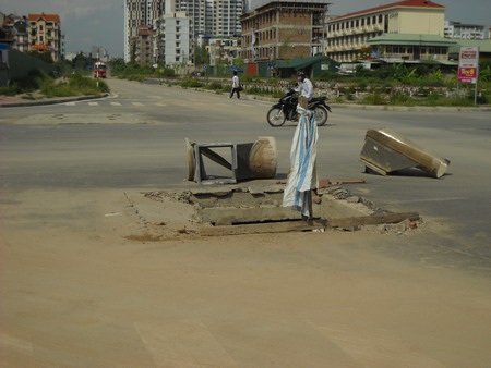 Hà Nội: Nhếch nhác tại khu đô thị Nam Trung Yên - 1 Hà Nội: Nhếch nhác tại khu đô thị Nam Trung Yên - 1