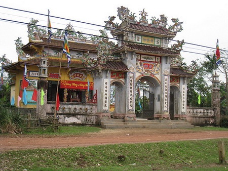 Có được bán một phần nhà đất là di sản đang thờ cúng tổ tiên? - 1 Có được bán một phần nhà đất là di sản đang thờ cúng tổ tiên? - 1