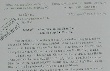 Bài 11: Những diễn biến mới nhất vụ án 194 phố Huế - 1 Công văn của Cục Thi hành án Hà Nội gửi Báo Dân trí (Ảnh: Vũ Văn Tiến)
