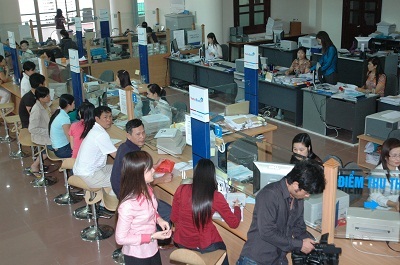 Có được đồng thời làm thủ quỹ ở hai công ty khác nhau ?  - 1