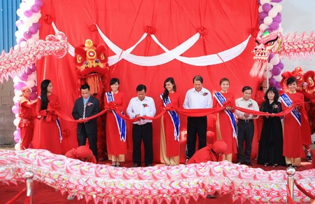 Bình Thuận đã có nhà máy chế biến sâu Titan - 2 Bình Thuận đã có nhà máy chế biến sâu Titan