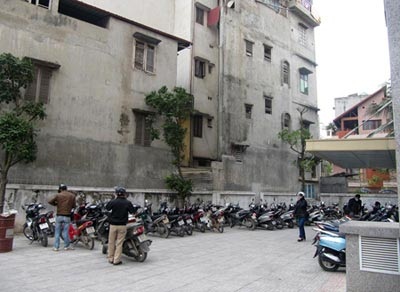 Chung cư Nàng Hương bị dân “tố” - 1 Chung cư Nàng Hương bị dân “tố” - 1