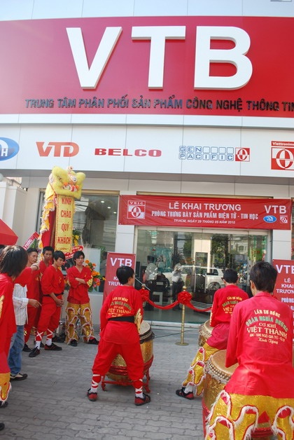 Thời cơ “vàng” sắm đồ điện tử chơi Tết   - 1