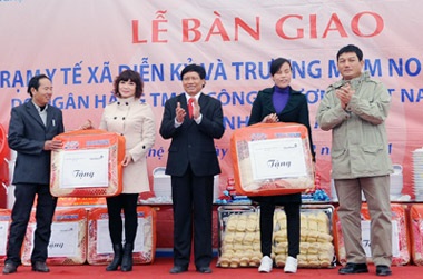 VietinBank: Bàn giao Trạm y tế và Trường mầm non tại Nghệ An - 3 VietinBank: Bàn giao Trạm y tế và Trường mầm non tại Nghệ An - 3