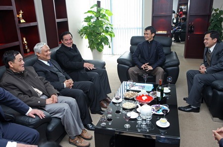 Phó chủ tịch Quốc hội Uông Chu Lưu cắt băng khánh thành văn phòng FLC Landmark Tower - 1