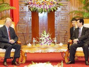 Thủ tướng tiếp Hoàng tử Công quốc Liechtenstein - 1 Thủ tướng tiếp Hoàng tử Công quốc Liechtenstein