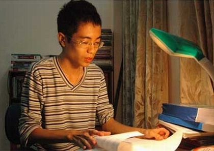 Hai bài văn viết về mẹ từng gây xôn xao cộng đồng mạng - 2 Cậu học trò nghèo trường Ams