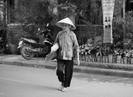 Bà tôi và những ký ức không thể nào quên! - 1 Bà tôi và những ký ức không thể nào quên!