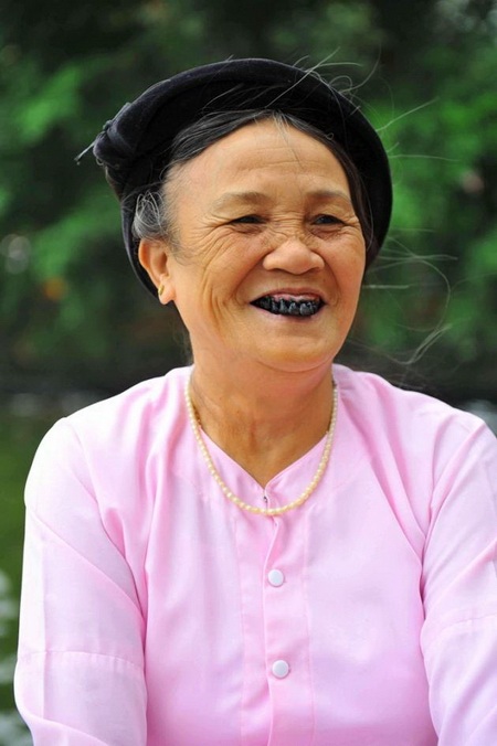 Bà tôi và những ký ức không thể nào quên! - 4 Bà tôi và những ký ức không thể nào quên!
