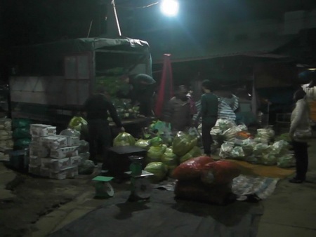 Một góc chợ Bồ Xuyên, TP Thái Bình