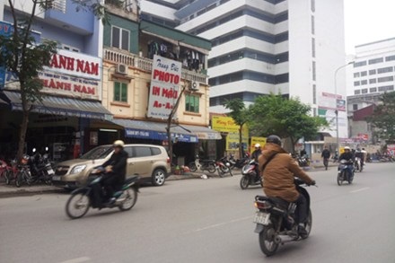 Sự xuất hiện của “người được ủy quyền” bí ẩn đòi phá nhà dân - 1 Sự xuất hiện của “người được ủy quyền” bí ẩn đòi phá nhà dân